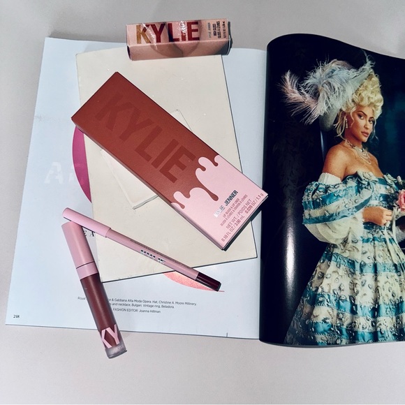 KYLIE COSMETICS Lip Blush Kit ‘Sister Sister’ - Picture 2 of 4